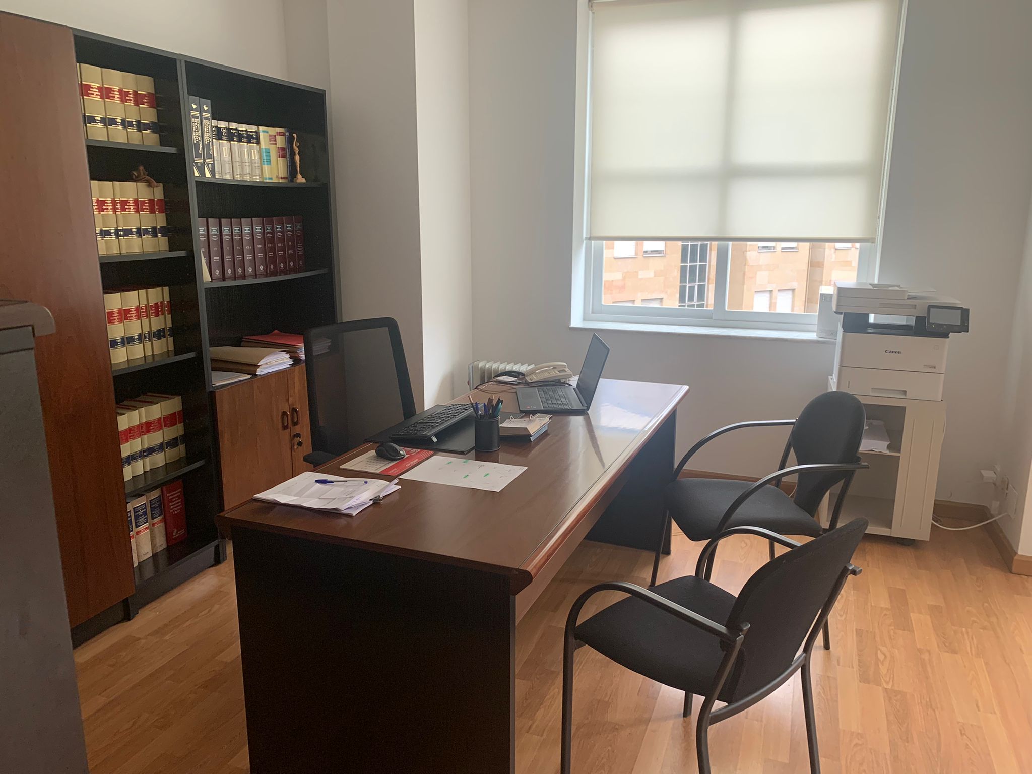 Interior del despacho